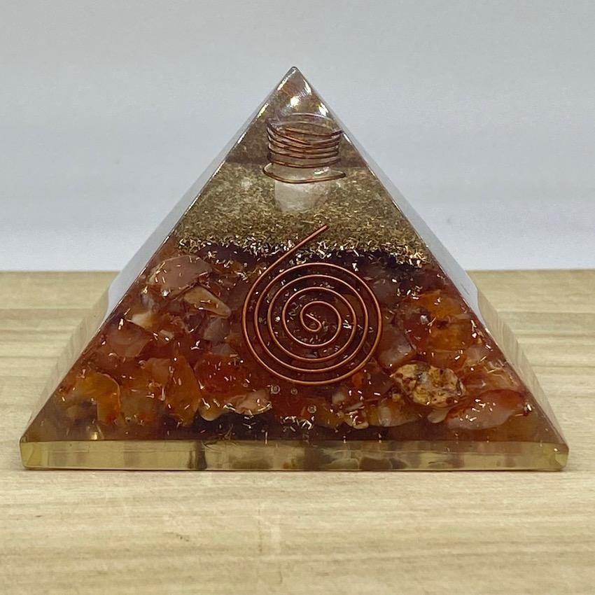 Orgonite Pyramid - Carnelian | Earth and Soul - Earth And Soul