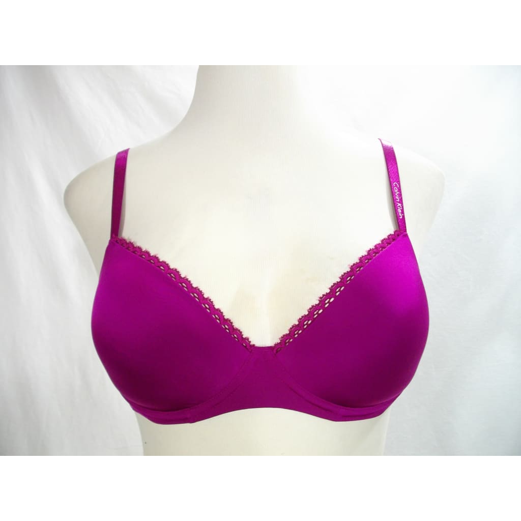 Calvin Klein Seductive Comfort Lace Bra, 34C, Purple Night : :  Clothing, Shoes & Accessories