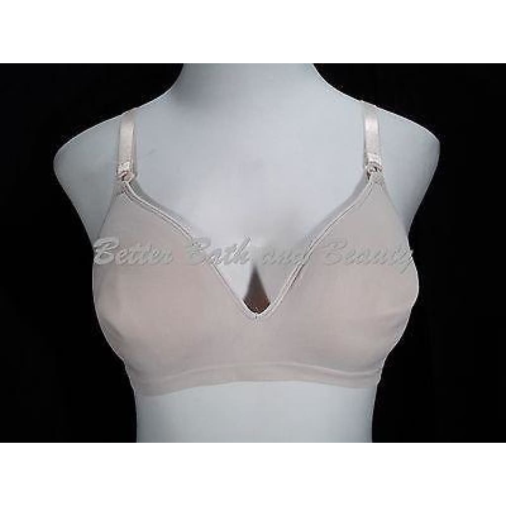 https://cdn.shopify.com/s/files/1/1176/2424/products/playtex-7006-oh-so-seamless-wire-free-bra-38c-nude-bras-sets-intimates-uncovered-610.jpg