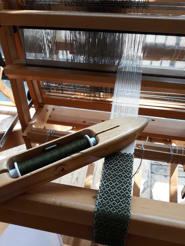 Mini Loom Weaving Tutorial With Ribbon 