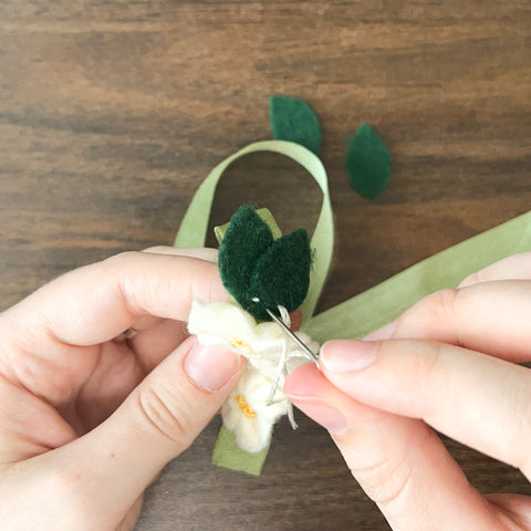 How to Make a Flower Crown – 1800Flowers Petal Talk