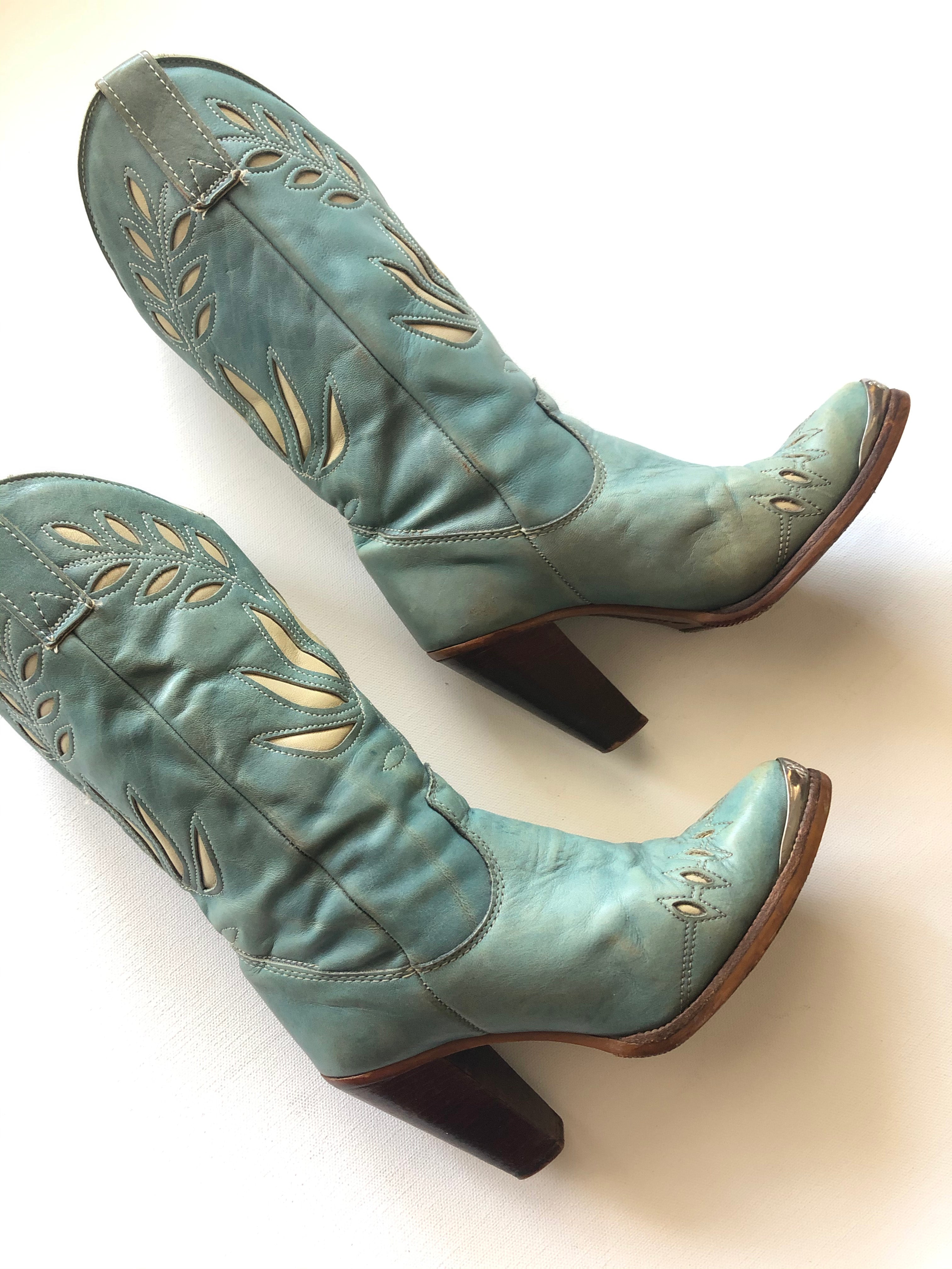 Vintage Western Boots - Baby Blue