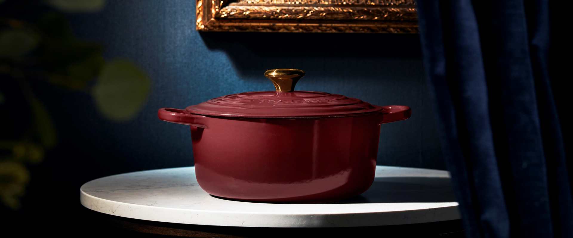 https://cdn.shopify.com/s/files/1/1176/6366/collections/Le-Creuset-collection-header.jpg?v=1697754705