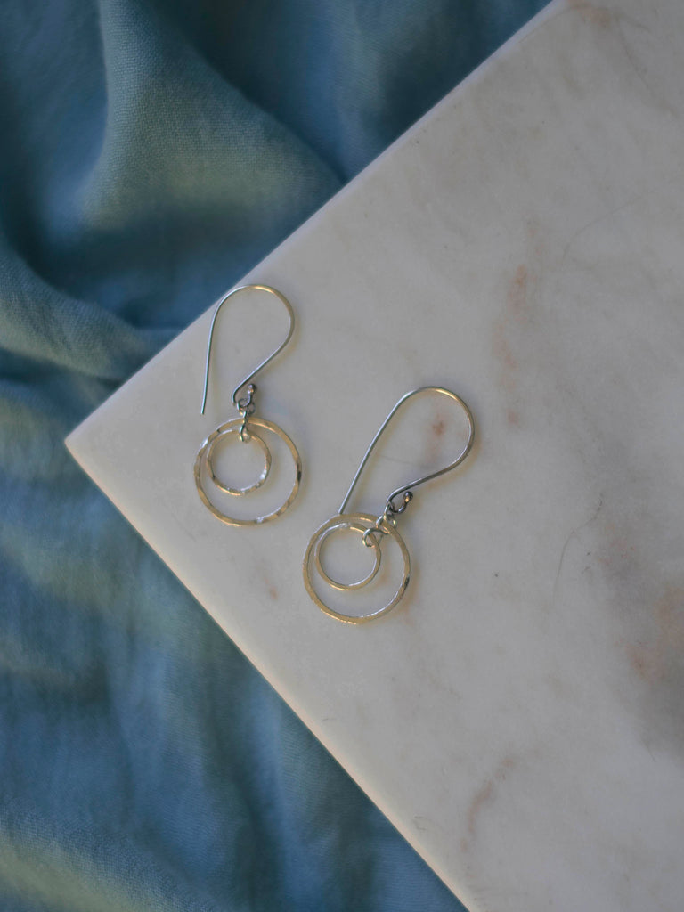 Orbital hoop geometrical silver earrings – MoonDome