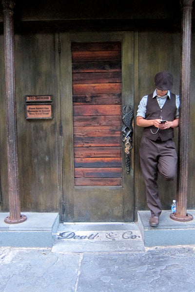 hidden bar around lincoln plaza new york