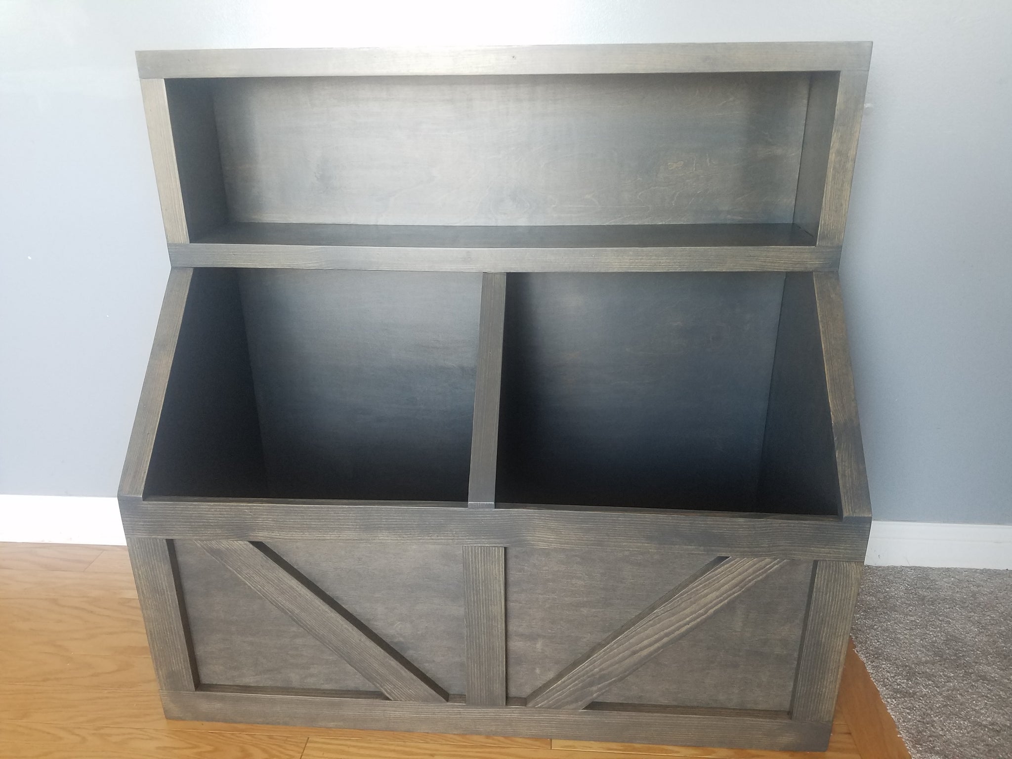 toy chest with shelves