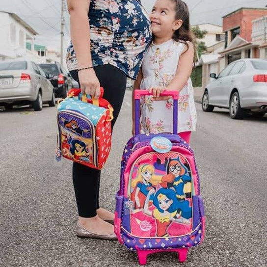 Mochila con ruedas SuperHeroes Girls – El Ecuador