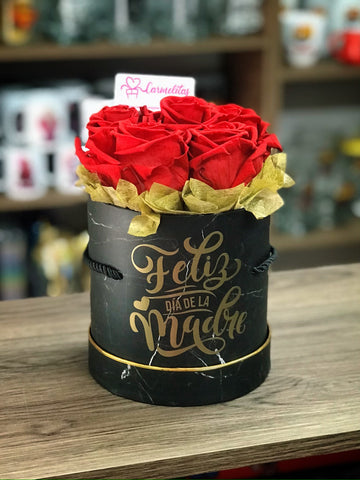 Rosas preservadas en caja personalizada – El Regalador Ecuador