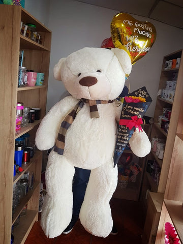 Peluche gigante Oso 140 cm con ramo de flores personalizado y globo co – El  Regalador Ecuador