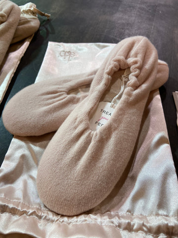 Skin cashmere 2025 ballet slippers