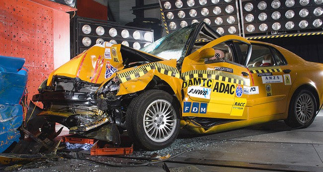 Adac güvenlik ve çarpışma testi oto koltukları