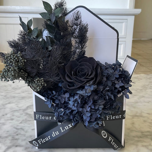 BLACK FLOWER ENVELOPE: Everlasting Rose Mix