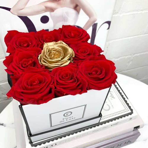 GOLD ROSES Square Box: Limited Edition