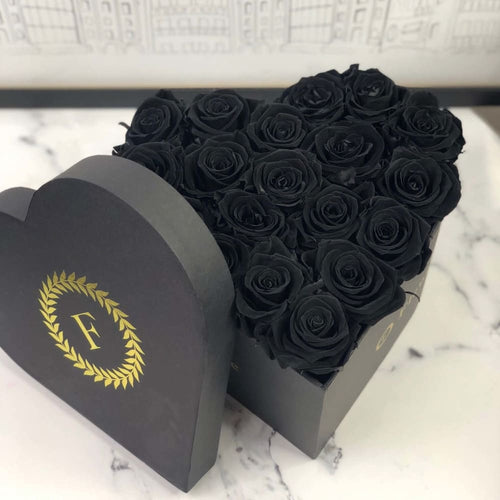 Love Heart Box: Black Velvet Roses