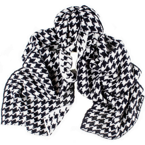 Black and Ivory Houndstooth Knitted Cashmere Scarf
