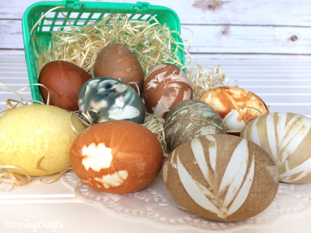 Natural Easter Egg Dyes using foods & spices | CanningCrafts.com