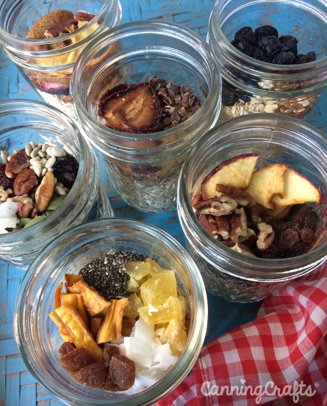 DIY Instant Oatmeal Jars with Dehydrated Fruit Recipes | CanningCrafts