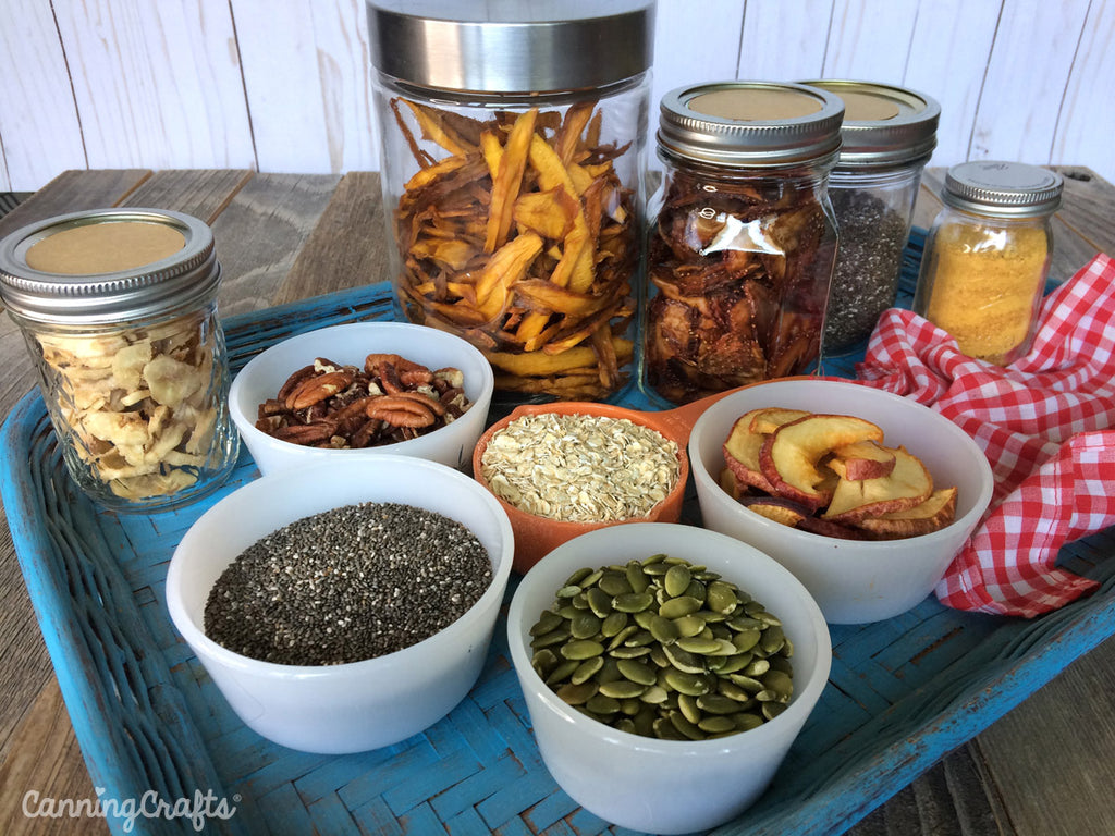 DIY Instant Oatmeal Jars with Dehydrated Fruit Recipes Ingredients | CanningCrafts