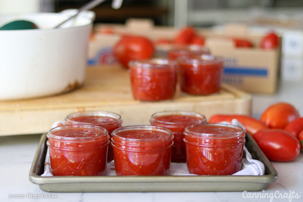 Mason Jars Filled with Tomato Jam with Red Wine Vinegar | CanningCrafts.com