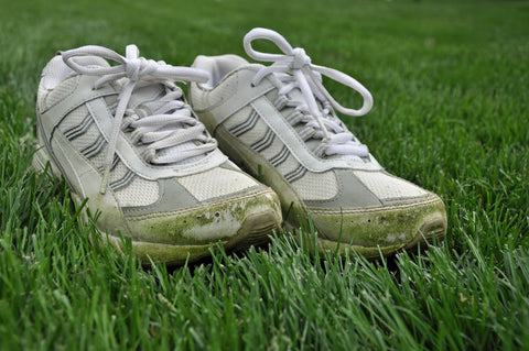 how to get grass stains out of shoes