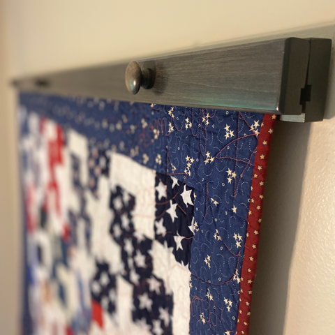 wooden quilt hanger - Google Search  Quilt hangers, Quilt wall hangers,  Tapestry hanger