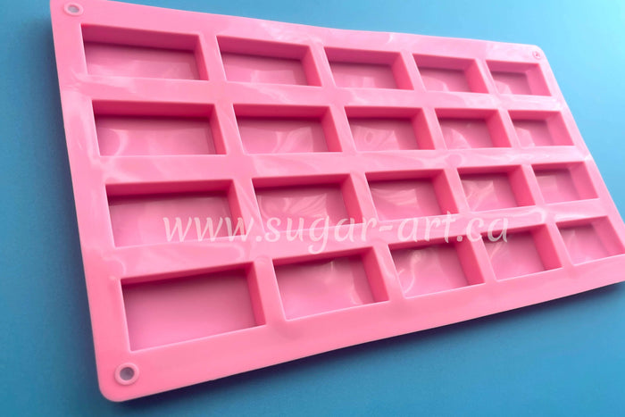 https://cdn.shopify.com/s/files/1/1181/4678/products/Candy-molds-rectangle-4_350x@2x.jpg?v=1653686088