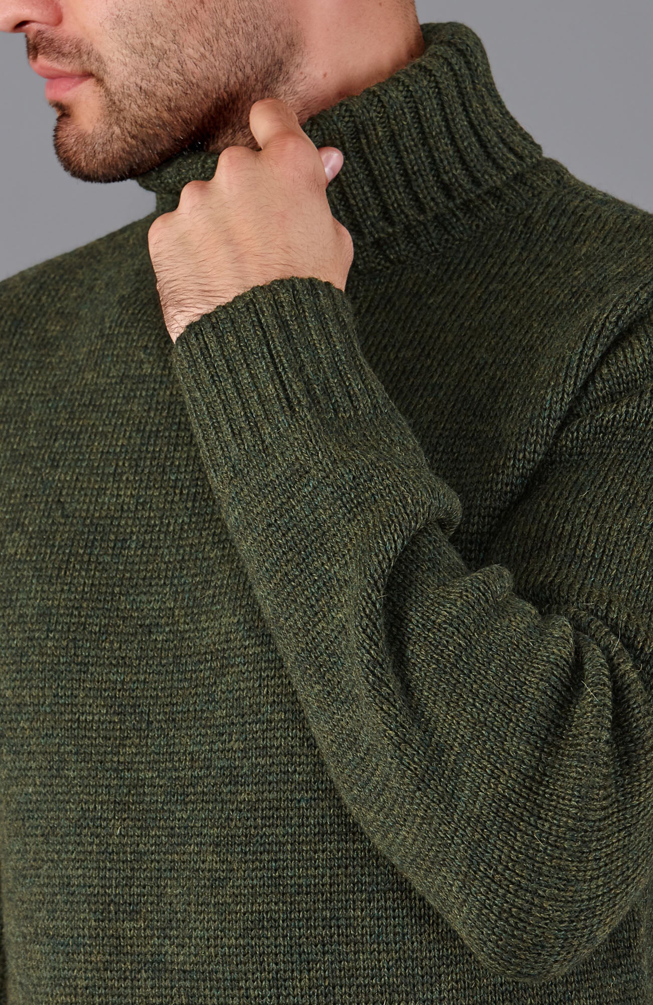 GREY TURTLENECK  Turtleneck outfit men, Mens casual outfits, Mens outfits
