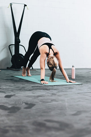 how to clean your yoga mat