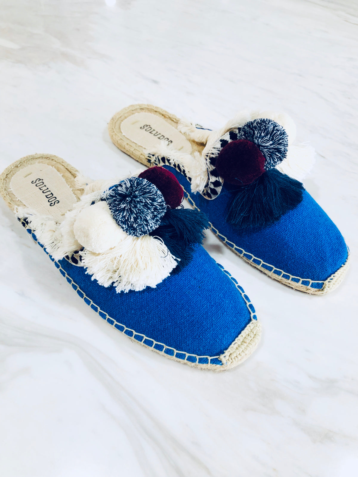 soludos coco pom pom mule