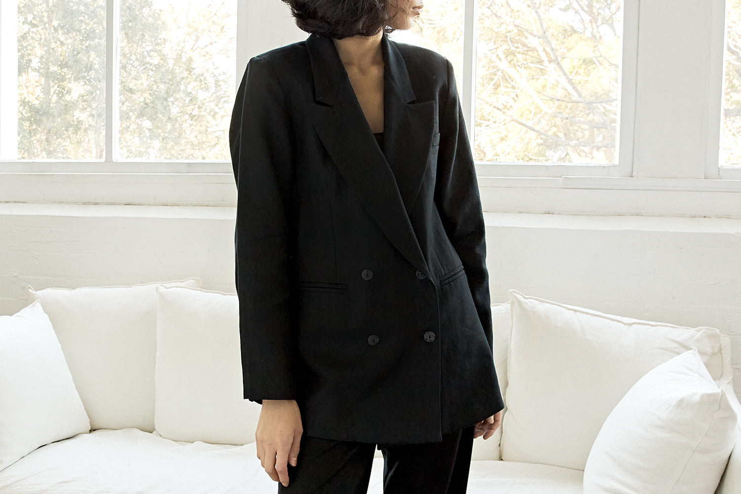 The UNDONE - 5 Ways to Wear a Black Blazer