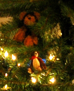 Fireflys Teddy Bear Tree detail