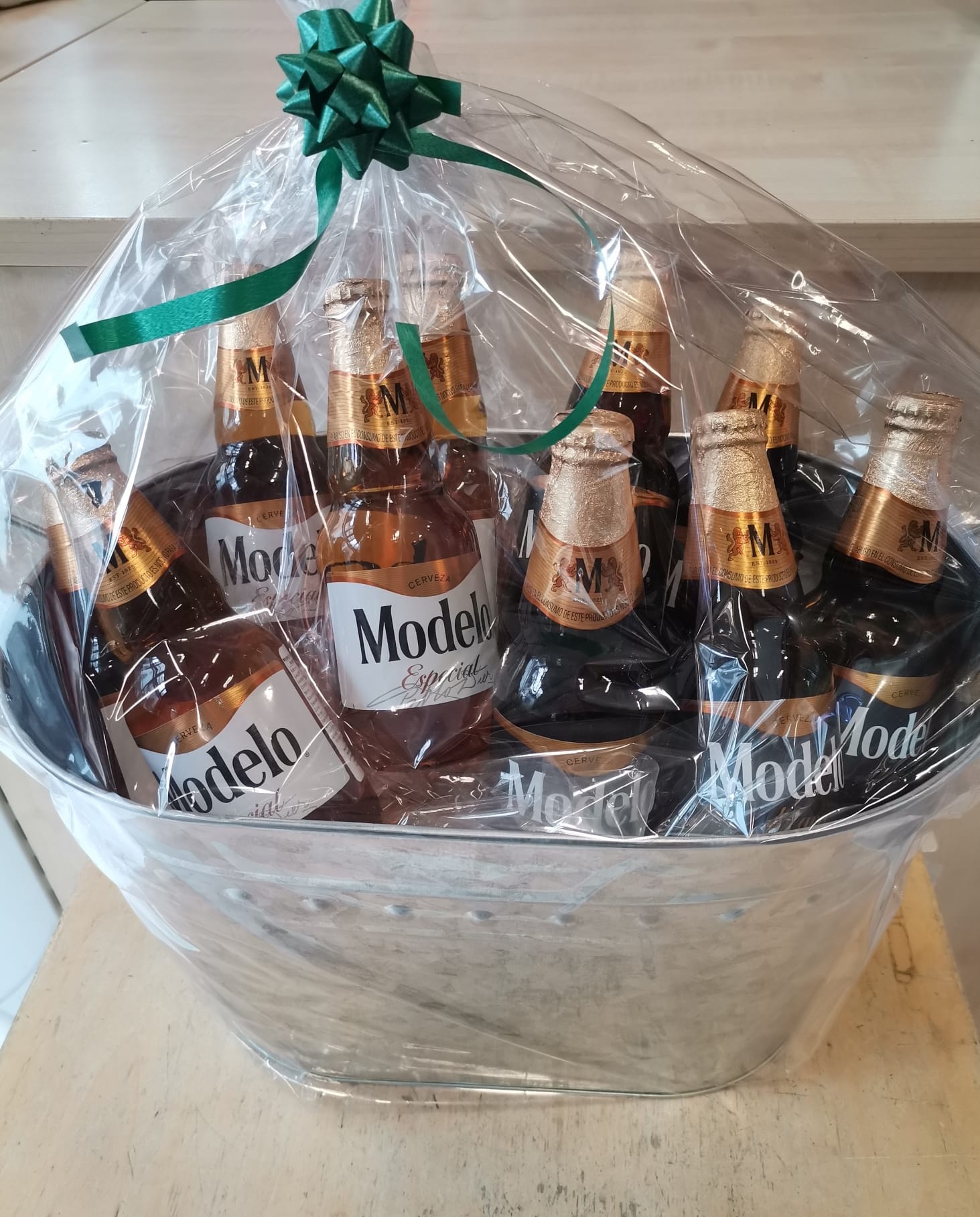 Regalo Cubeta Grande 10 Cervezas Modelo – El Maíz - Mexican Products GmbH