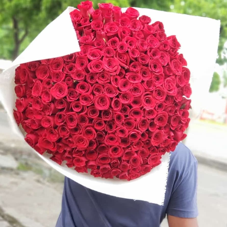 Maxi Ramo de 300 rosas – Mon amour roses