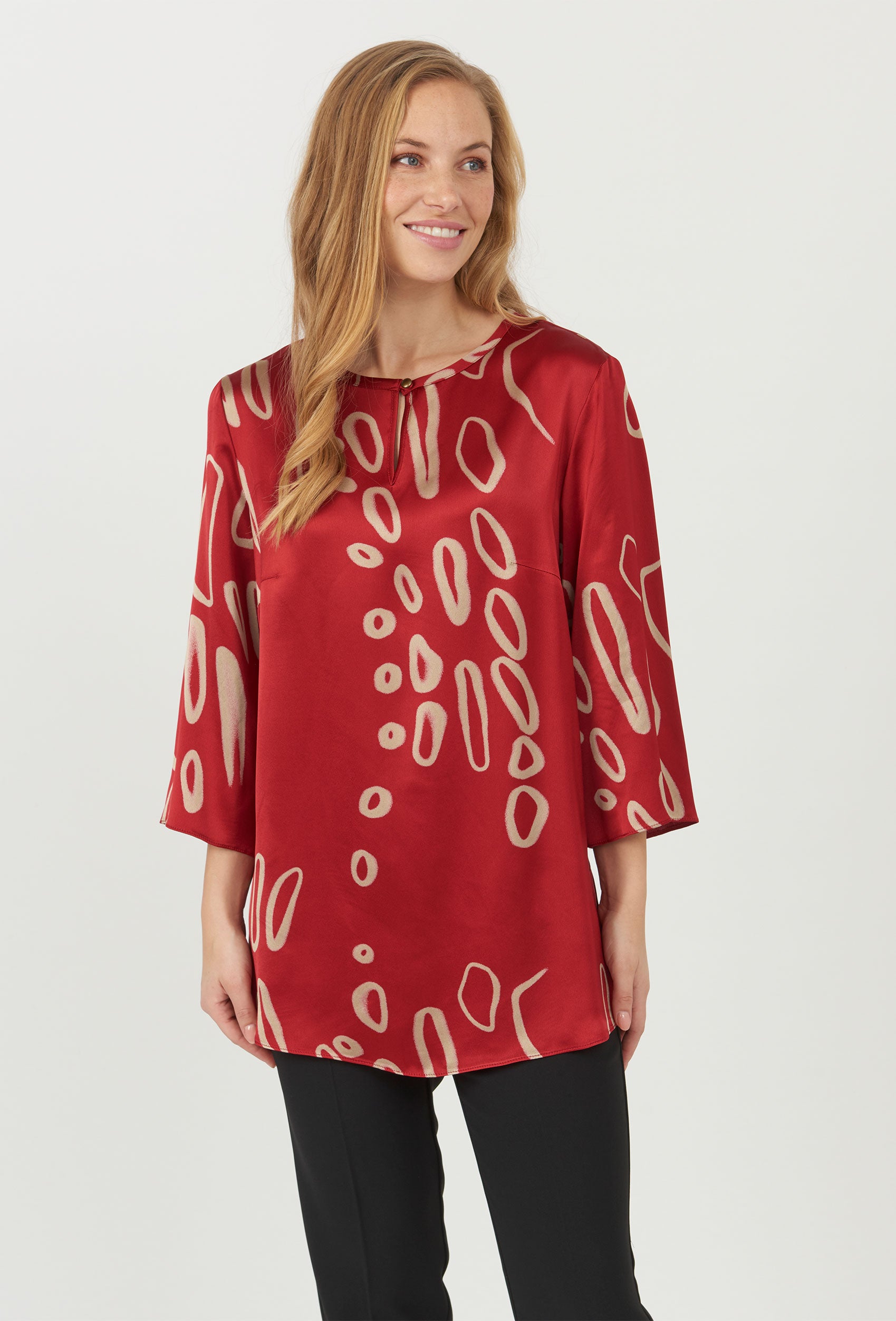 Se Elalicia - Deep Red - Bluse hos Gowoman.dk