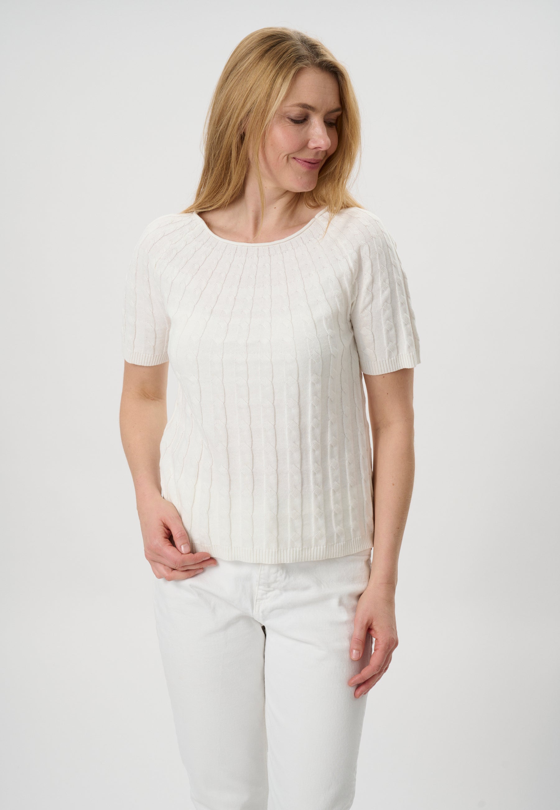 Se Licaroline - Off White - T-shirt hos Gowoman.dk