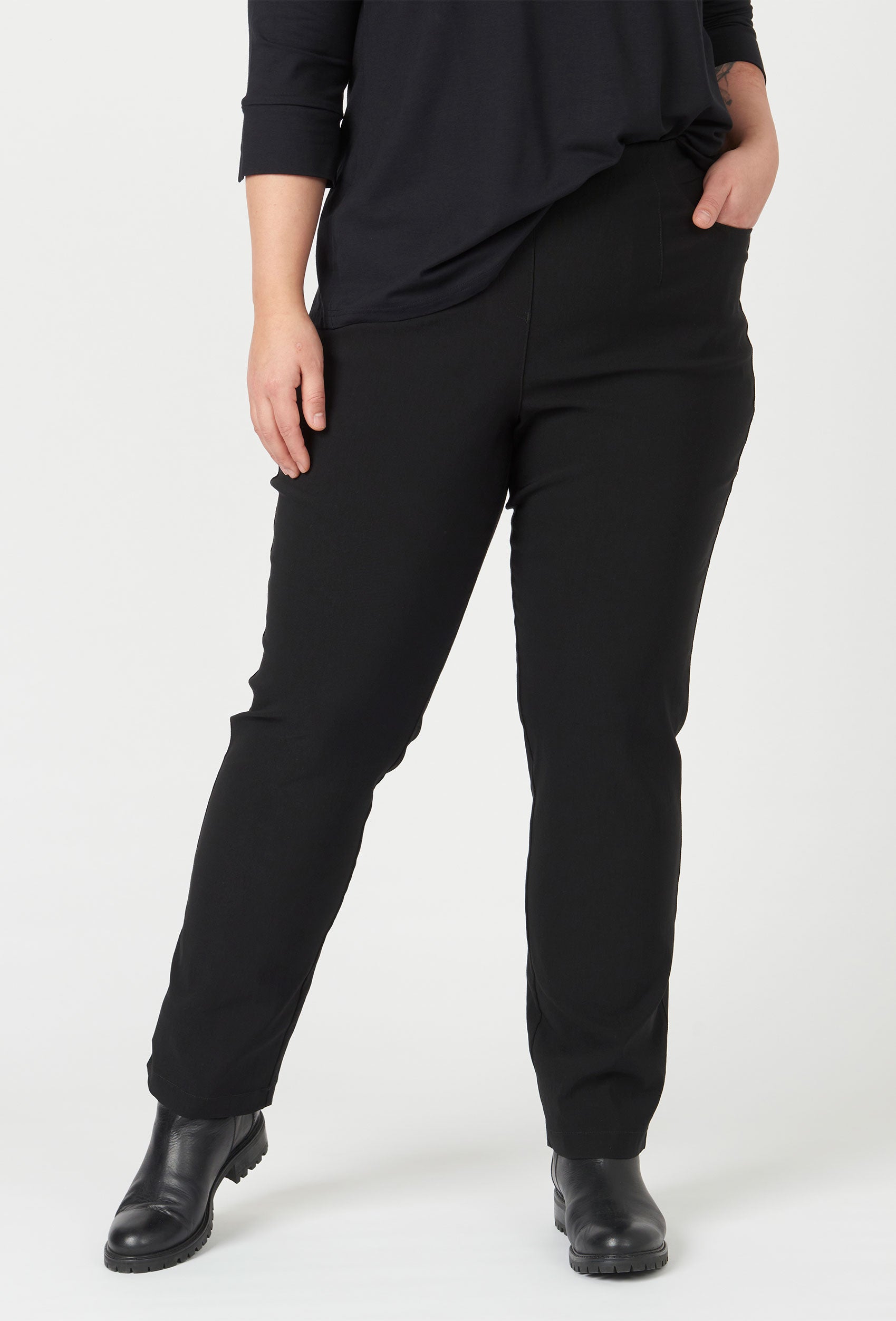 Se Setrouser Sara Noos - Black - Bukser hos Gowoman.dk