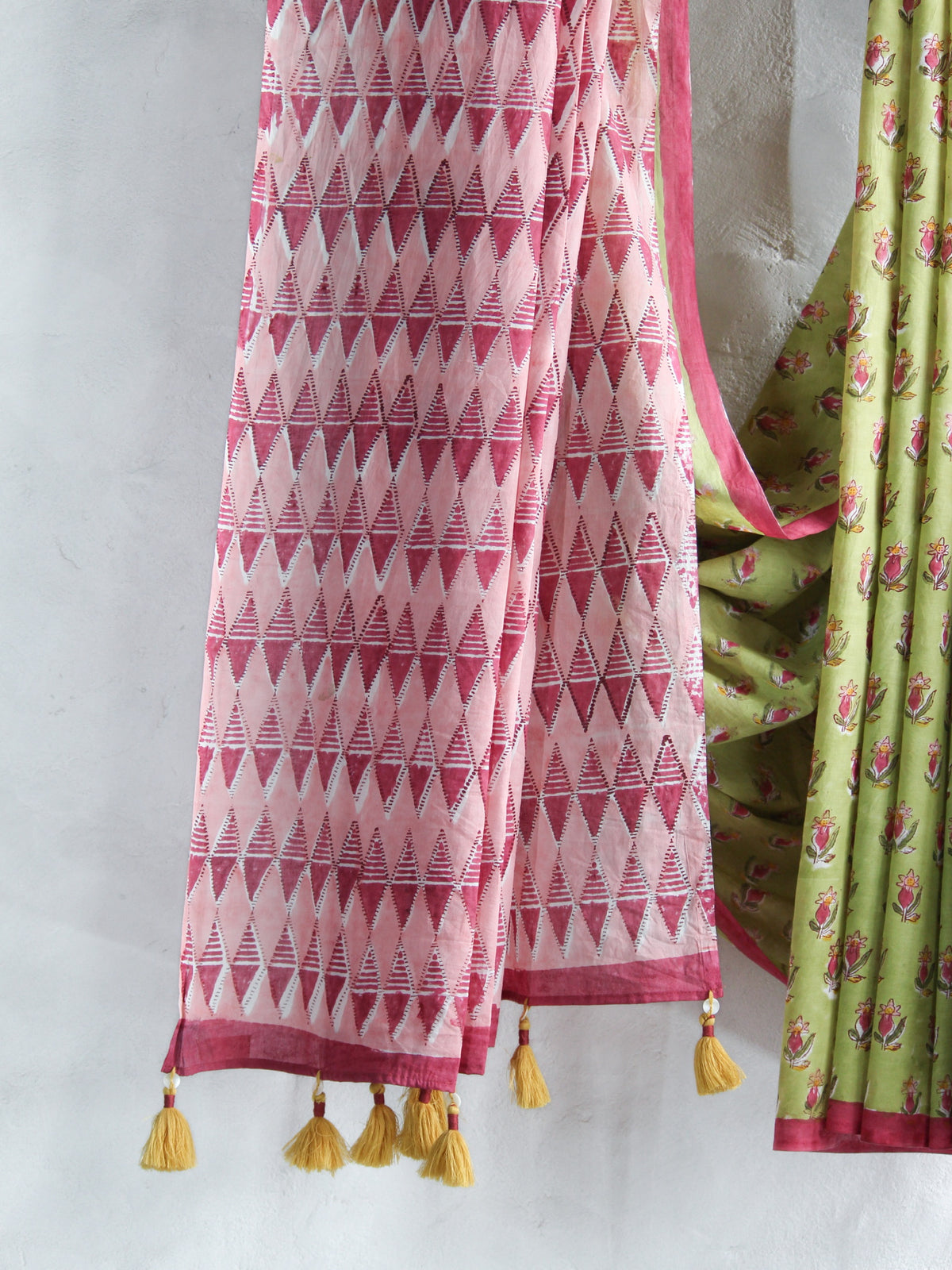 PISTACHIO ANAAR BUTTI - Mul Cotton Saree