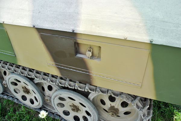 Sd.Kfz. 251/10 ausf. D Reference Walkaround