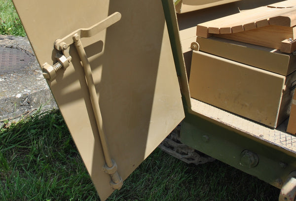 Sd.Kfz. 251/10 ausf. D Reference Walkaround