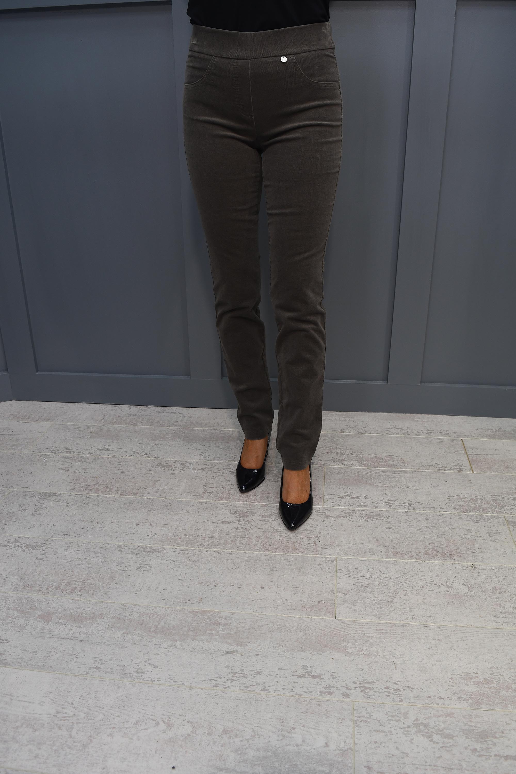 Robell Rose Taupe Nadelkordhose - 52603 54363 17
