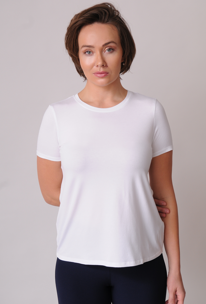 eileen fisher white tee shirt