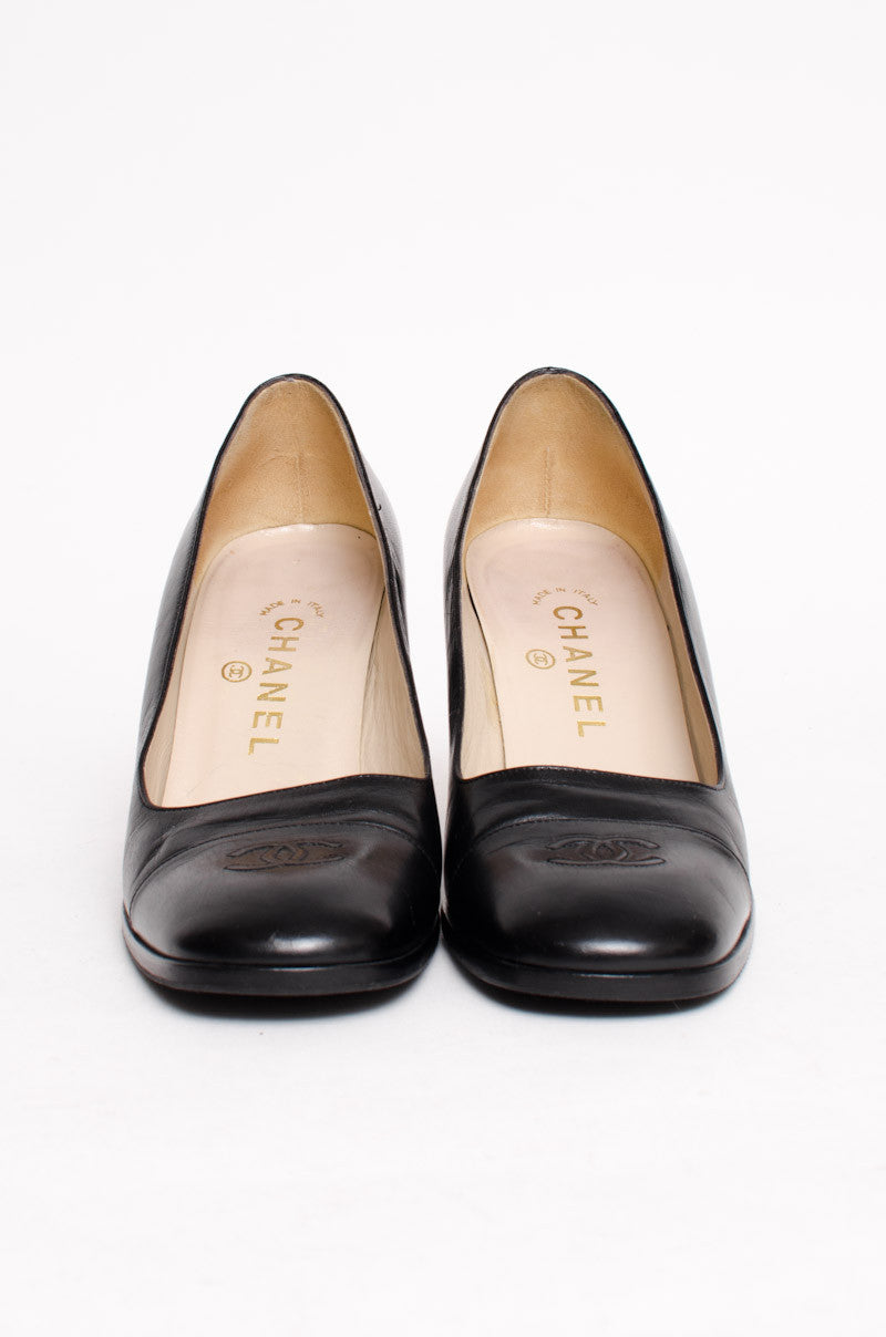 VINTAGE SQUARE TOE PUMPS – Gift of Garb