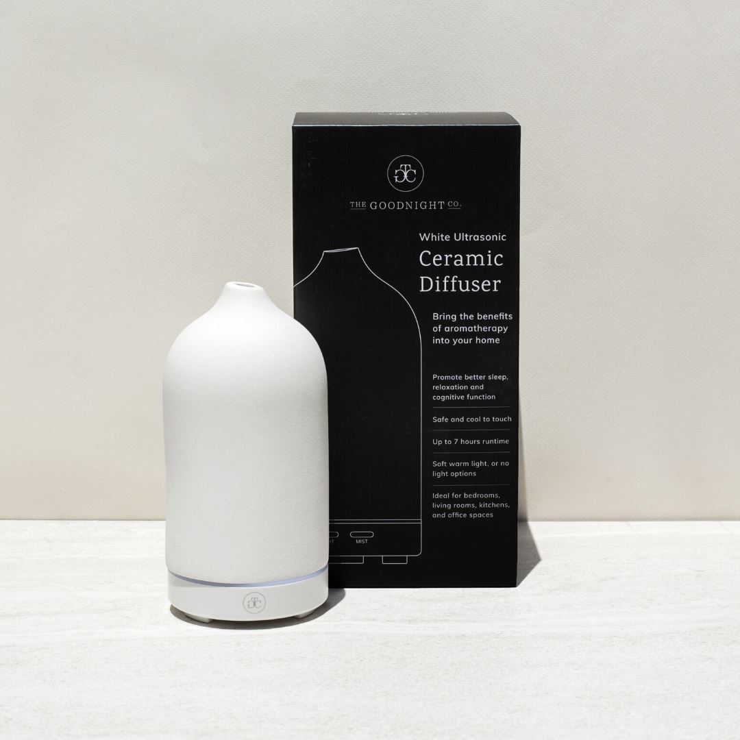 Ceramic Diffuser & Essential Oils Kit - White