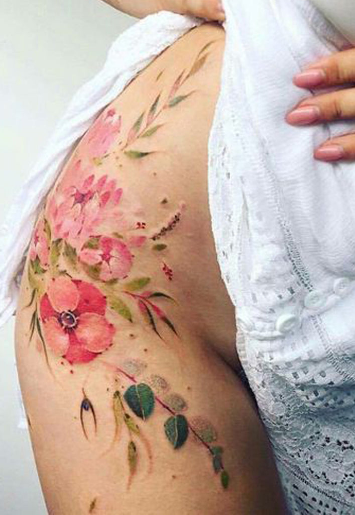Cute Watercolor Flower Thigh Tattoo ideas for Women -  ideas lindas del tatuaje del muslo de la flor rosada de la acuarela para las mujeres - www.MyBodiArt.com