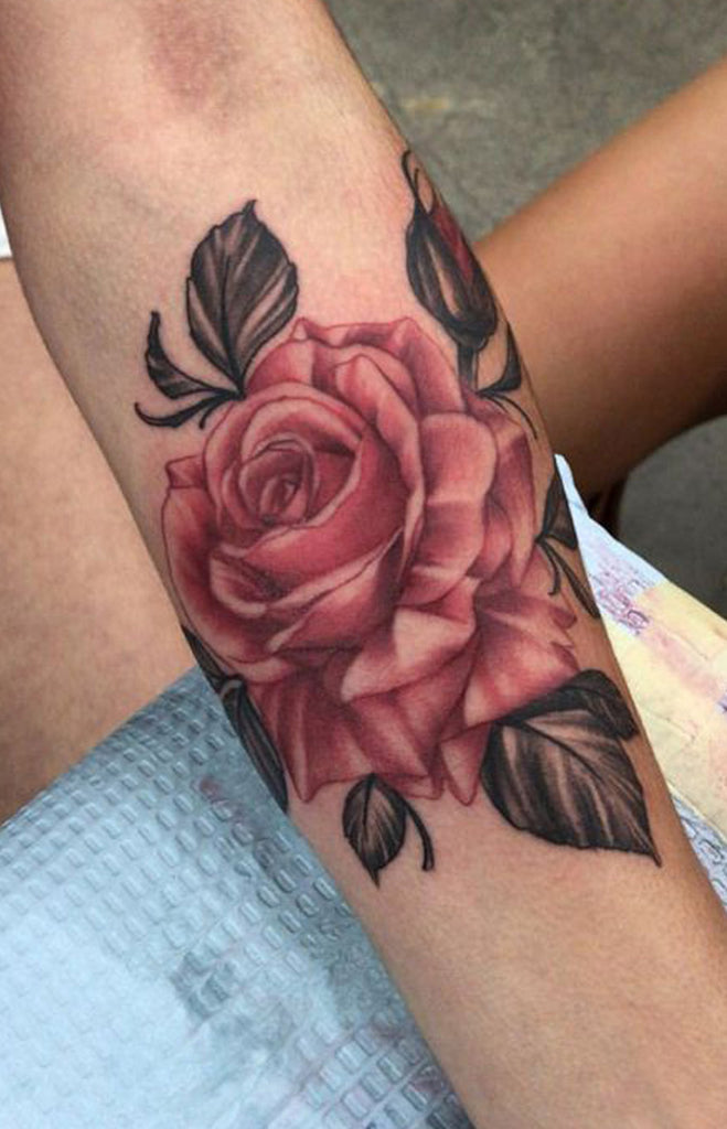 Realistic Watercolor Rose Forearm Tattoo Ideas for Women - -  ideas del tatuaje de la flor floral de la acuarela para las mujeres - www.MyBodiArt.com