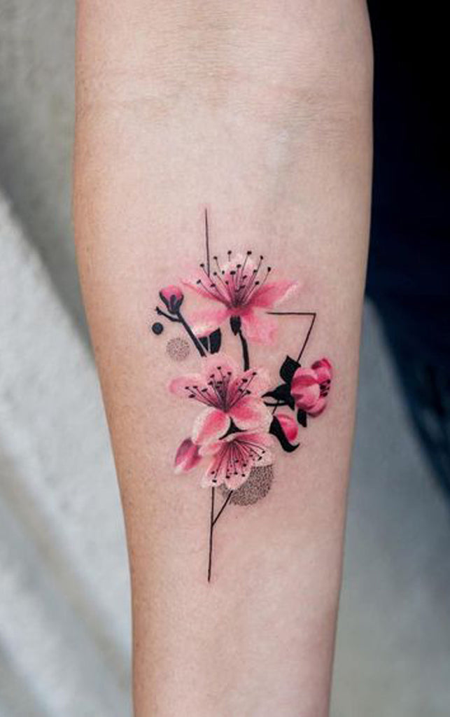 BeautifulDelicate Watercolor Cherry Blossom Forearm Tattoo Ideas for Women -  ideas delicadas del tatuaje del antebrazo de la acuarela de la flor de cerezo rosada para las mujeres - www.MyBodiArt.com 