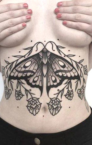 Unique Butterfly Bug Sternum Tattoo Ideas for Women -  Ideas únicas del tatuaje del pecho del insecto de mariposa para las mujeres - www.MyBodiArt.com