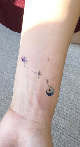 Constellation Tattoo Ideas Small Minimalist Planet Star Wrist Tat - constelación muñeca ideas del tatuaje para las mujeres - www.MyBodiArt.com