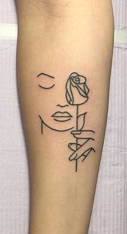Unique Minimal Tattoo Ideas for Women - Small Forearm Floral Rose Flower Tatouage - Portrait Ideas Del Tatuaje - www.MyBodiArt.com