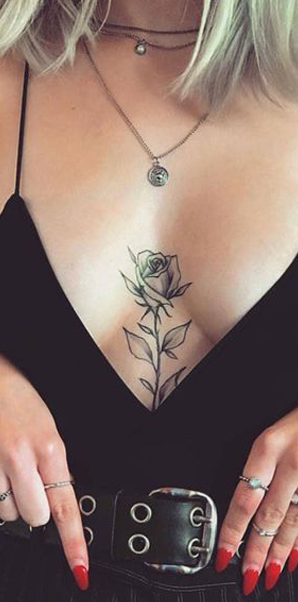 Simple Rose Sternum Tattoo Ideas for Women - Delicate Black Floral Flower Chest Tat -  ideas de tatuaje de esternón rosa para mujeres - www.MyBodiArt.com #tattoos
